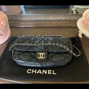 Chanel leather chain bag